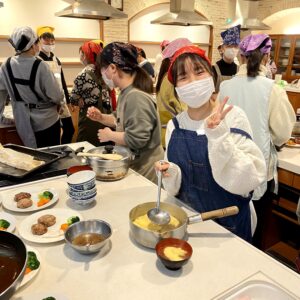 介護福祉学科1年生の授業風景をご紹介