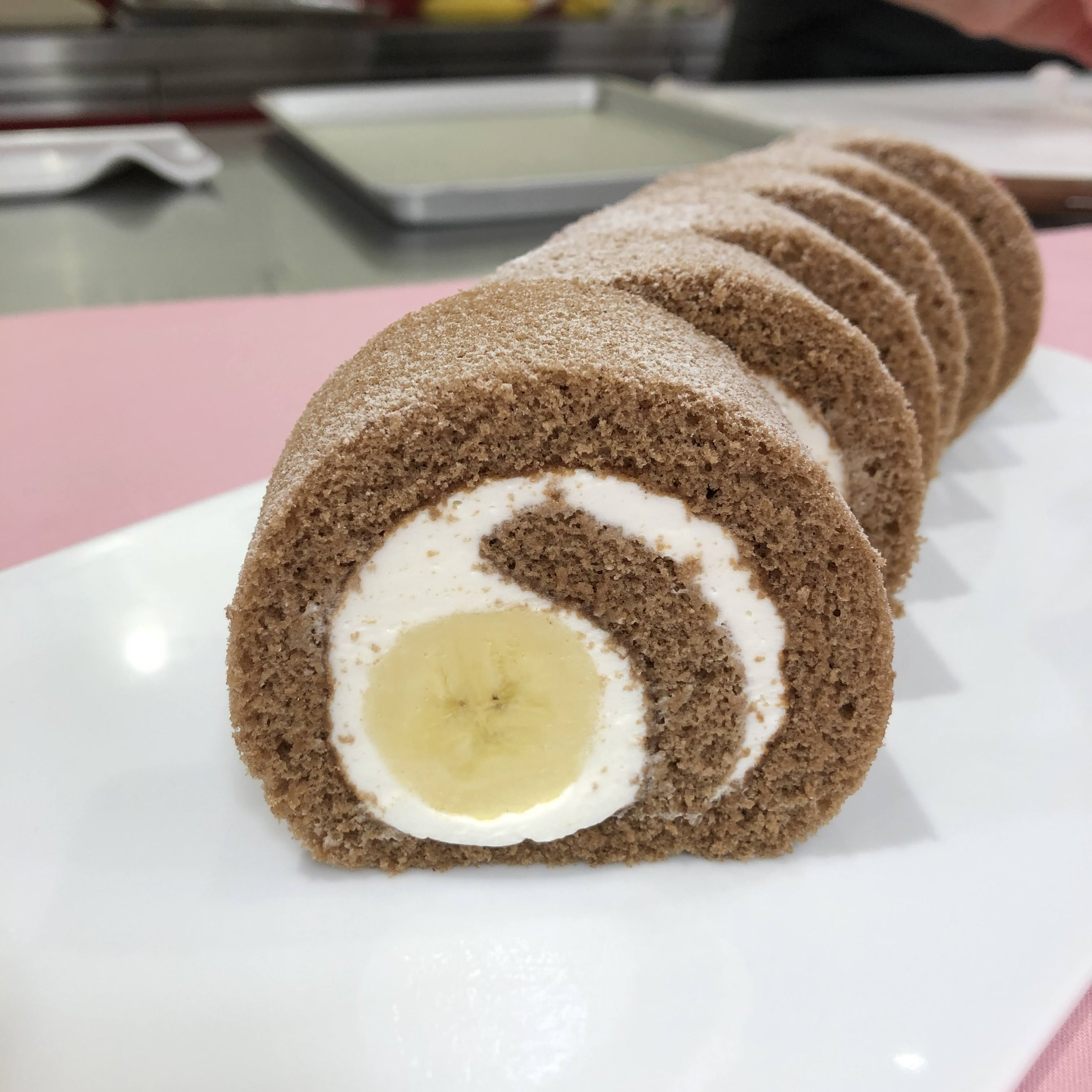 １aクラス ロールケーキ Blog News 学校法人榎本学園